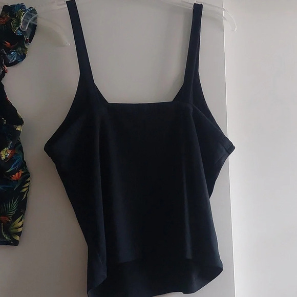 Women's 2pc Tank top bundle 2X black/ Multicolored Summer Cropped Casual - Picture 9 of 11